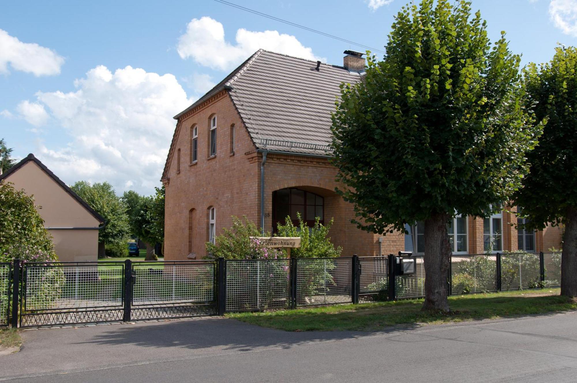 וטשאו Ferienwohnung Alte Schule מראה חיצוני תמונה
